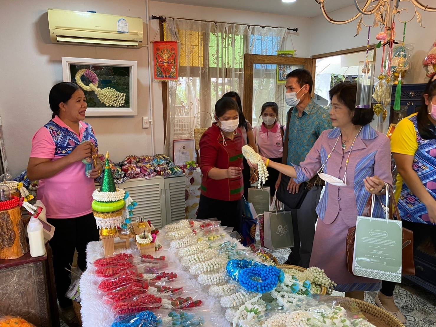 ?พช ราชบุรี ลงพื้นที่คัดเลือกคนกองทุนพัฒนาบทบาทสตรีดีเด่นระดับจังหวัด ประจำปี 2566 (วันที่ 2)