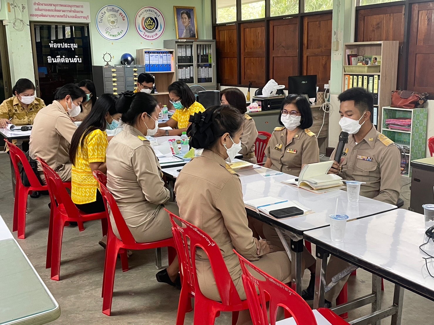 ?พช.ราชบุรี ตรวจประเมินผลการดำเนินกิจกรรม “พัฒนาชุมชนอำเภอใสสะอาด” ในมิติที่ 2 สำนักงานสะดวก ตามโครงการพัฒนาชุมชนราชบุรีใสสะอาด ประจำปีงบประมาณ พ.ศ. 2566