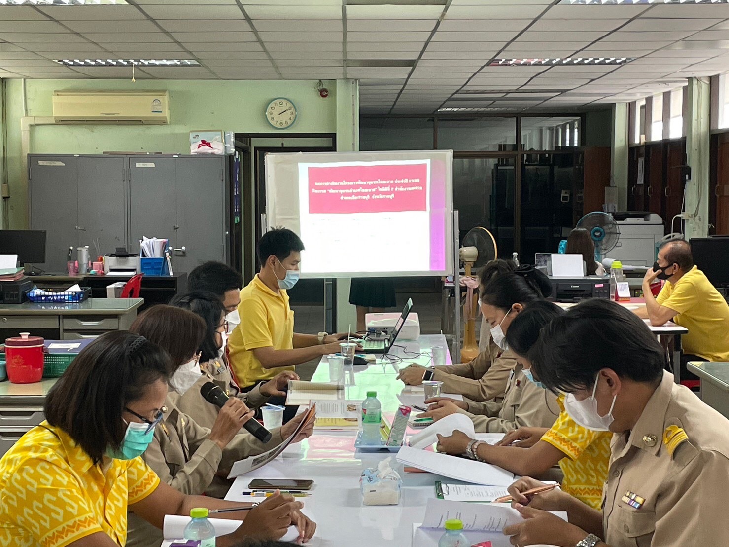 ?พช.ราชบุรี ตรวจประเมินผลการดำเนินกิจกรรม “พัฒนาชุมชนอำเภอใสสะอาด” ในมิติที่ 2 สำนักงานสะดวก ตามโครงการพัฒนาชุมชนราชบุรีใสสะอาด ประจำปีงบประมาณ พ.ศ. 2566