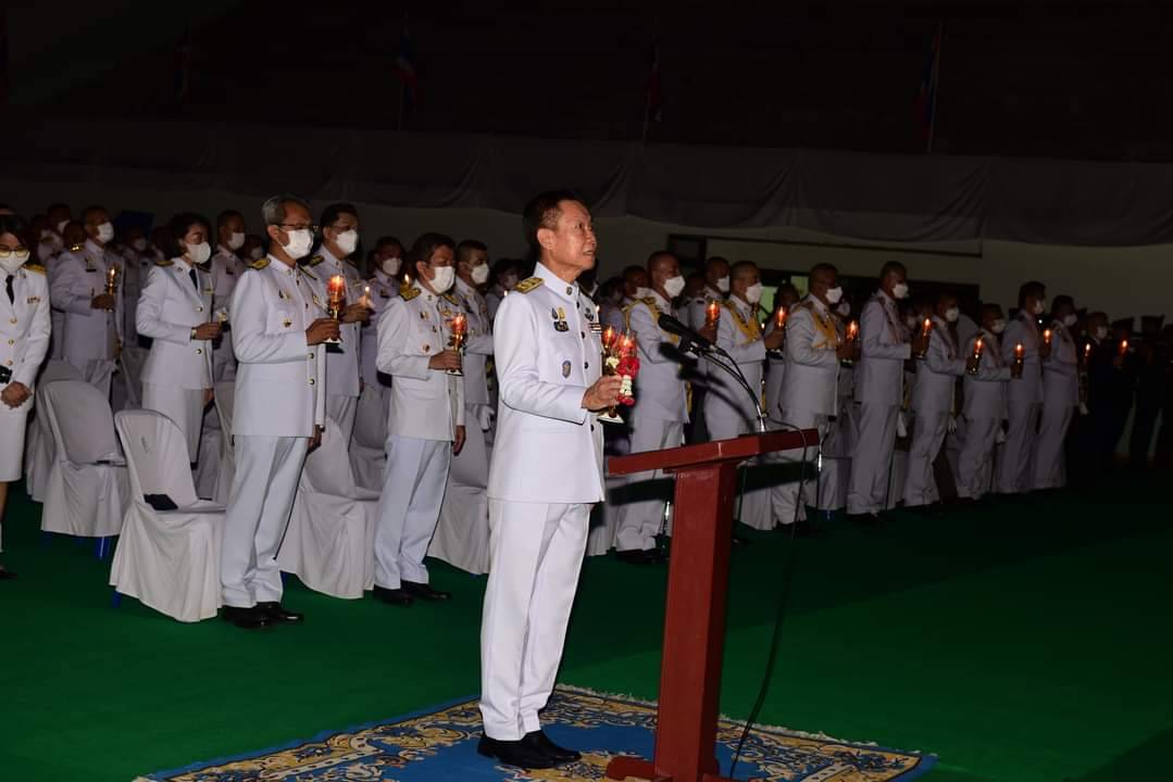 ?ผวจ.ราชบุรี นำพสกนิกรจุดเทียนถวายพระพรชัยมงคล เนื่องในโอกาสวันเฉลิมพระชนมพรรษา สมเด็จพระนางเจ้าฯ พระบรมราชินี 3 มิถุนายน 2566