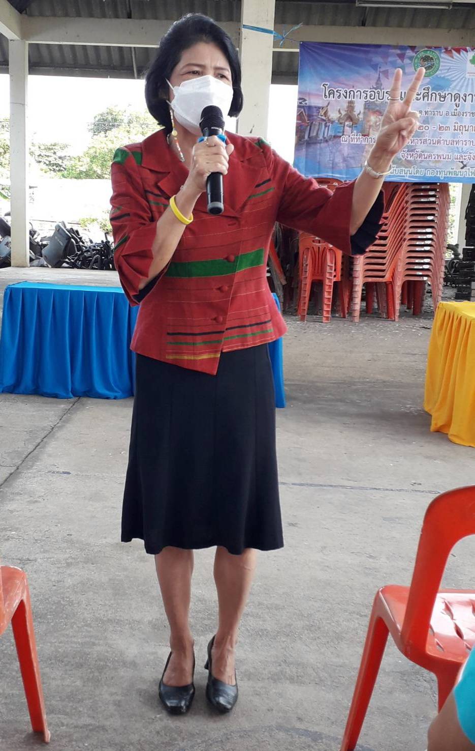 ?พช.ราชบุรี ร่วมพัฒนาศักยภาพองค์กรสตรีและขยายผลการดำเนินงานกองทุนพัฒนาบทบาทสตรี ตามโครงการอบรมและศึกษาดูงานเพื่อพัฒนาศักยภาพสตรี ของ องค์การบริหารส่วนตำบลท่าราบ