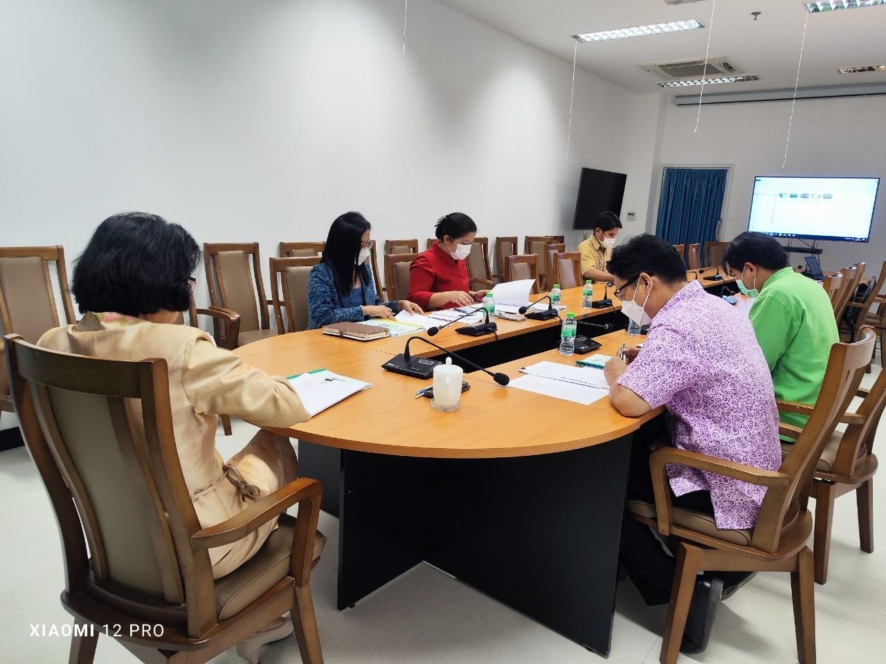 ? พช.ราชบุรี จัดประชุมคณะกรรมการพิจารณาคัดเลือกกลุ่มออมทรัพย์เพื่อการผลิตดีเด่นระดับจังหวัด