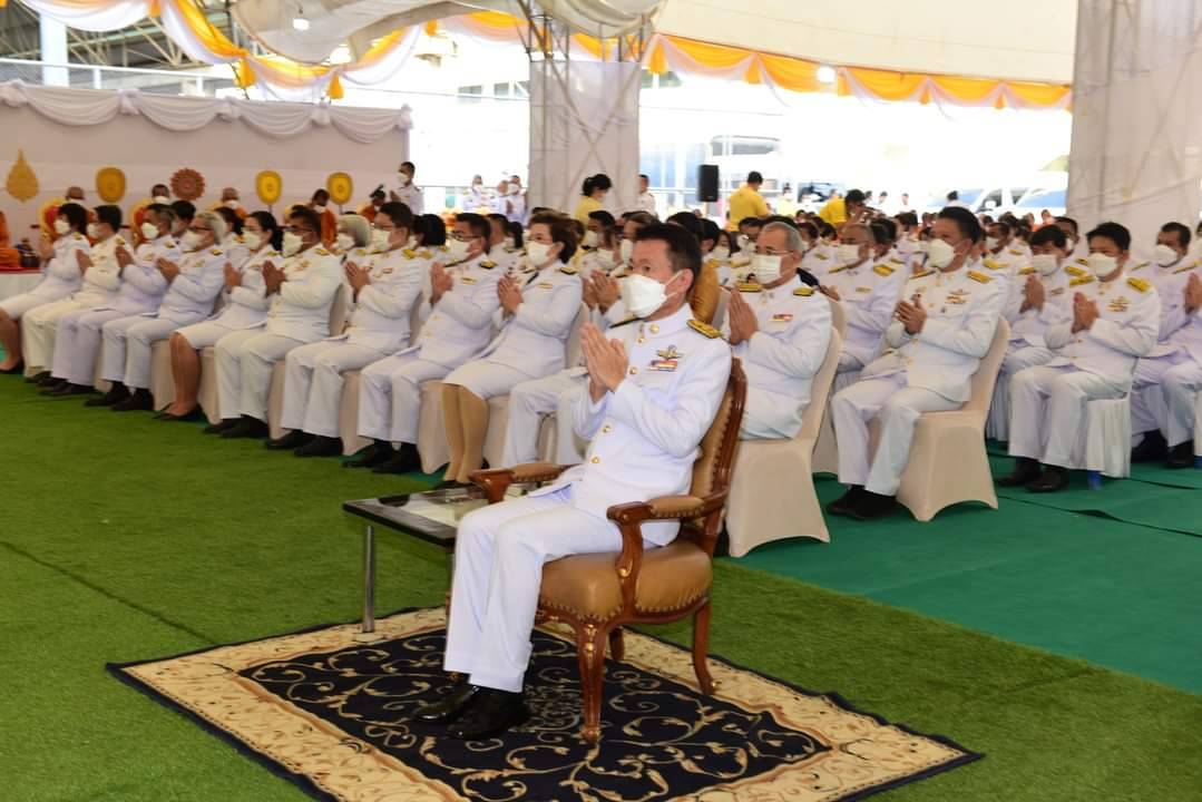 ?พช.ราชบุรี ร่วมทำบุญตักบาตรและถวายสัตย์ปฏิญาณเพื่อเป็นข้าราชการที่ดีและพลังของแผ่นดิน เนื่องในโอกาสวันเฉลิมพระชนมพรรษาพระบาทสมเด็จพระเจ้าอยู่หัว