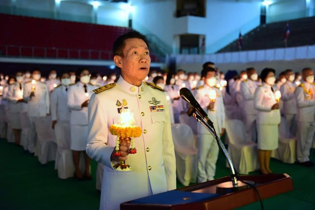 ?ผวจ.ราชบุรี นำพสกนิกรจุดเทียนถวายพระพรชัยมงคล เนื่องในโอกาสวันเฉลิมพระชนมพรรษา พระบาทสมเด็จพระเจ้าอยู่หัว 28 กรกฎาคม 2566