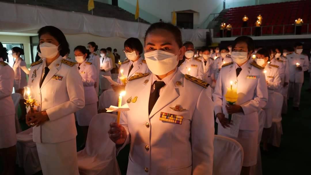 ?ผวจ.ราชบุรี นำพสกนิกรจุดเทียนถวายพระพรชัยมงคล เนื่องในโอกาสวันเฉลิมพระชนมพรรษา พระบาทสมเด็จพระเจ้าอยู่หัว 28 กรกฎาคม 2566