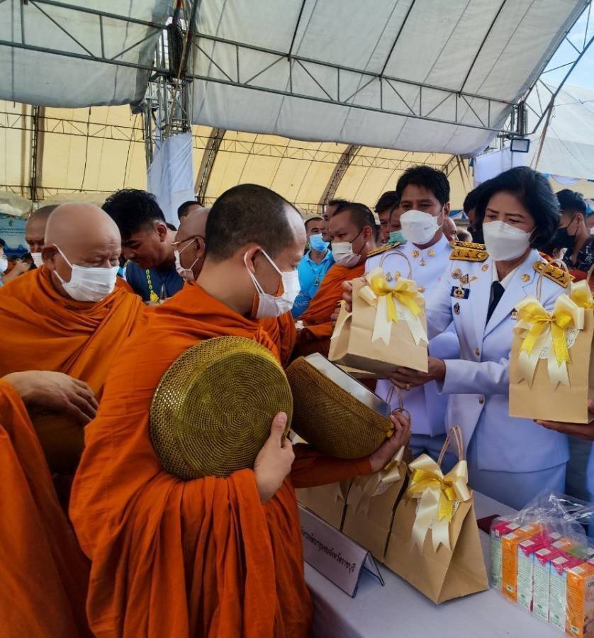 ?พช.ราชบุรี ร่วมพิธีทำบุญตักบาตร และพิธีทางศาสนามหามงคล 3 ศาสนา ถวายพระราชกุศล เนื่องในโอกาสมหามงคลเฉลิมพระชนมพรรษา สมเด็จพระนางเจ้าสิริกิติ์ พระบรมราชินีนาถ พระบรมราชชนนีพันปีหลวง 12 สิงหาคม 2566