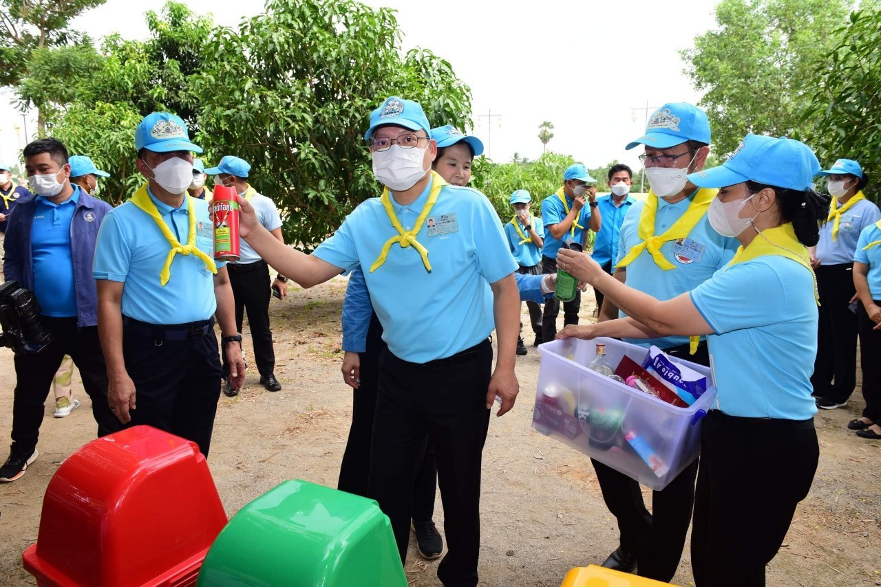 ?พช.ราชบุรี ร่วมกิจกรรมจิตอาสาเฉลิมพระเกียรติสมเด็จพระนางเจ้าสิริกิติ์ พระบรมราชินีนาถ พระบรมราชชนนีพันปีหลวง เนื่องในโอกาสมหามงคลเฉลิมพระชนมพรรษา 12 สิงหาคม 2566 และกิจกรรมช่วยเหลือครัวเรือนยากจนตามเป้าหมาย TPMAP “การขจัดความยากจนและพัฒนาคนทุกช่วงวัยอย่างยั่งยืนตามหลักปรัชญาของเศรษฐกิจพอเพียง”