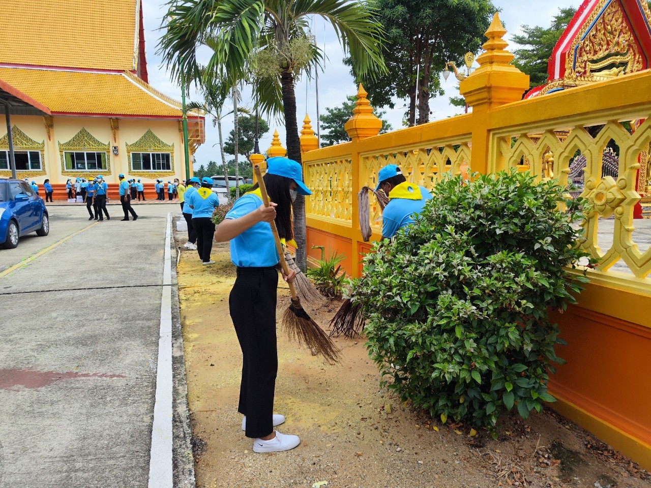 ?พช.ราชบุรี ร่วมกิจกรรมจิตอาสาเฉลิมพระเกียรติสมเด็จพระนางเจ้าสิริกิติ์ พระบรมราชินีนาถ พระบรมราชชนนีพันปีหลวง เนื่องในโอกาสมหามงคลเฉลิมพระชนมพรรษา 12 สิงหาคม 2566 และกิจกรรมช่วยเหลือครัวเรือนยากจนตามเป้าหมาย TPMAP “การขจัดความยากจนและพัฒนาคนทุกช่วงวัยอย่างยั่งยืนตามหลักปรัชญาของเศรษฐกิจพอเพียง”