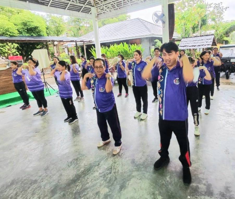 ? พช.ราชบุรี จัดกิจกรรม “สร้างพลังกาย เสริมพลังใจ พัฒนาทีมงาน ชาว พช.ราชบุรี เฟส 3” ภายใต้โครงการขับเคลื่อนการส่งเสริมและการพัฒนาการออกกำลังกายและกีฬาเพื่อมวลชนให้เป็นวิถีชีวิตในระดับจังหวัด ✌️✌️