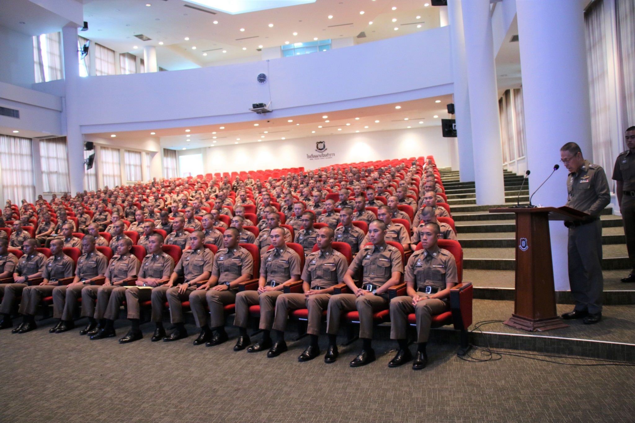 ?พช.ราชบุรี สนับสนุนนักเรียนนายร้อยตำรวจลงพื้นที่ศึกษาชุมชนดำเนินชีวิตตามหลักปรัชญาของเศรษฐกิจพอเพียงในพื้นที่จังหวัดราชบุรี