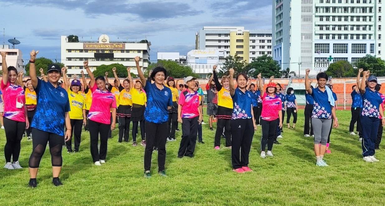 ? พช.ราชบุรี ขับเคลื่อนกิจกรรม สร้างพลังกาย เสริมพลังใจ คน พช.ราชบุรีสุขภาพดี ออกกำลังกายแอโรบิค ภายใต้โครงการส่งเสริมอาสาสมัครกีฬาและผู้นำการออกกำลังกาย ประจำปี 2566