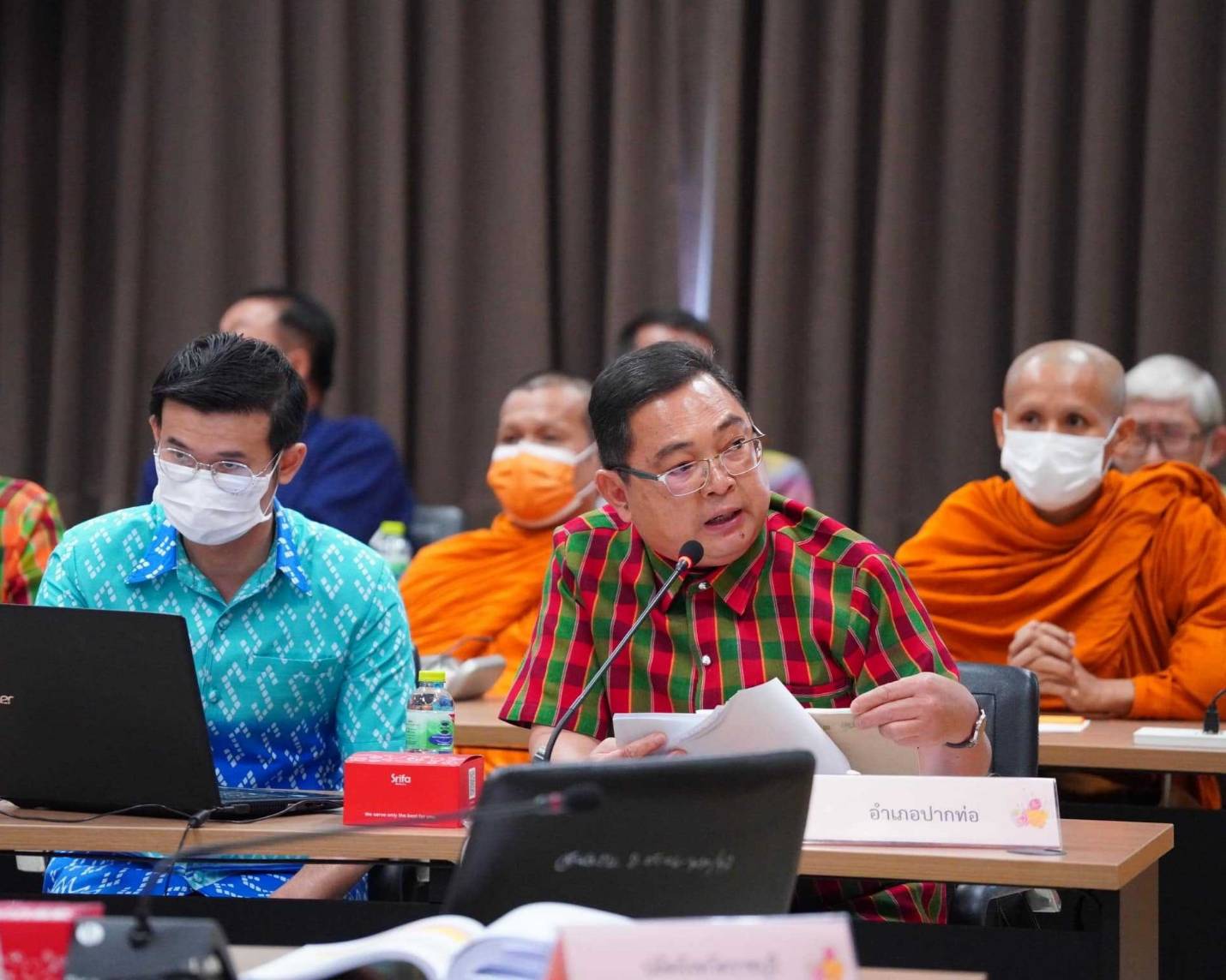 ?กระทรวงมหาดไทย ลงพื้นที่ติดตามการขับเคลื่อนโครงการอำเภอบำบัดทุกข์ บำรุงสุข แบบบูรณาการอย่างยั่งยืน และโครงการหนึ่งตำบล หนึ่งหมู่บ้านยั่งยืน (Sustainable Village) เน้นย้ำ !! ผู้นำต้องทำงานแบบ บูรณาการ ยอมเสียสละทรัพย์ทางโลก แต่ได้ทรัพย์ทางธรรมที่เป็นอริยทรัพย์ คือบุญกุศลส่งให้ความสุขที่ยั่งยืน” ด้วยการเสียสละประโยชน์ส่วนตัวเพื่อส่วนรวม