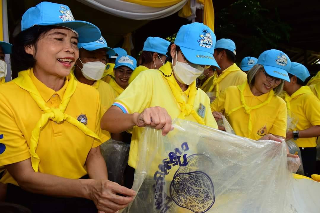 📣พช.ราชบุรี ร่วมกิจกรรมจิตอาสาพัฒนา เนื่องใน “วันนวมินทรมหาราช” เพื่อน้อมรำลึกในพระมหากรุณาธิคุณอันหาที่สุดมิได้ ของพระบาทสมเด็จพระบรมชนกาธิเบศร มหาภูมิพลอดุลยเดชมหาราช บรมนาถบพิตร 13 ตุลาคม