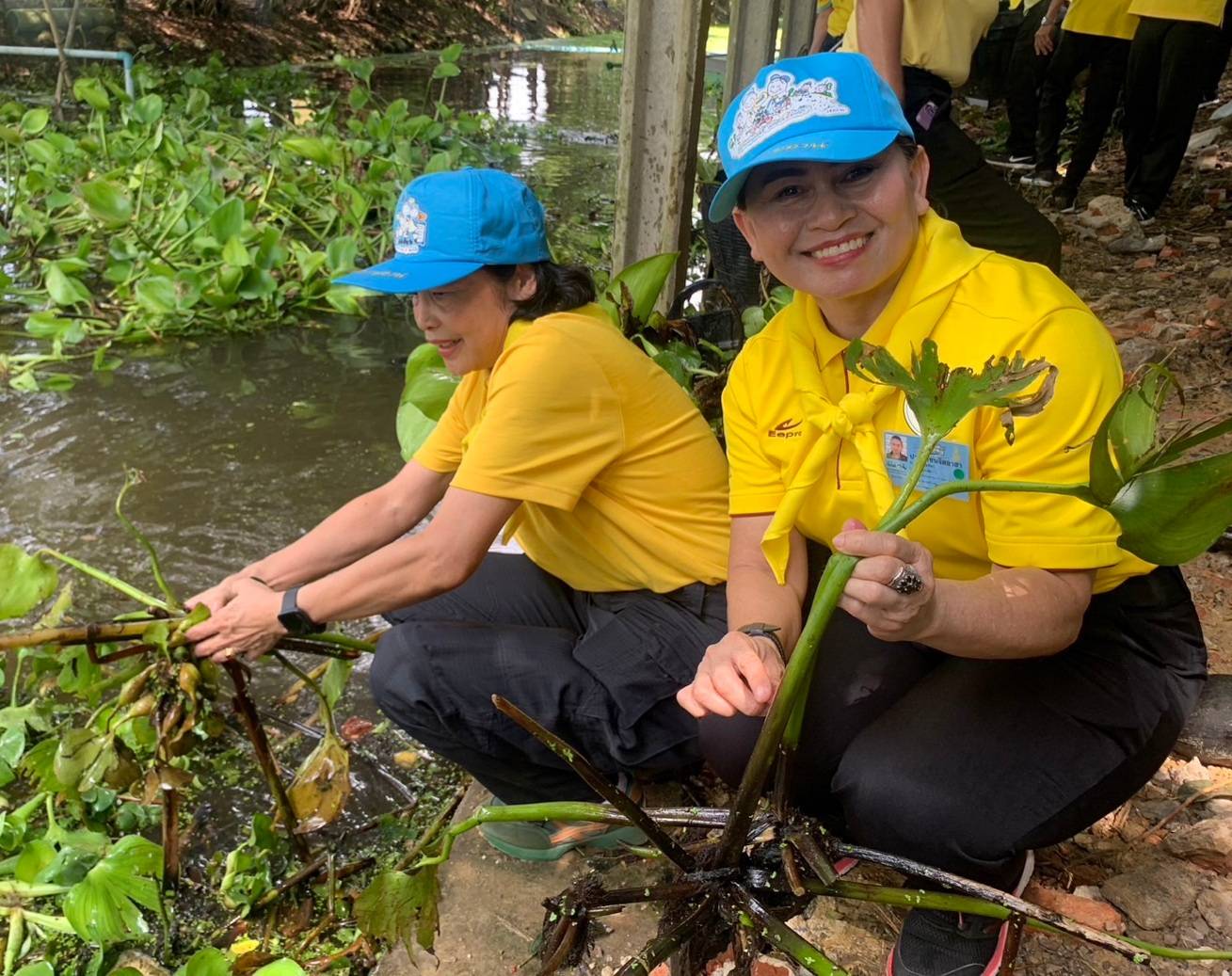 📣พช.ราชบุรี ร่วมกิจกรรมจิตอาสาพัฒนา เนื่องใน “วันนวมินทรมหาราช” เพื่อน้อมรำลึกในพระมหากรุณาธิคุณอันหาที่สุดมิได้ ของพระบาทสมเด็จพระบรมชนกาธิเบศร มหาภูมิพลอดุลยเดชมหาราช บรมนาถบพิตร 13 ตุลาคม