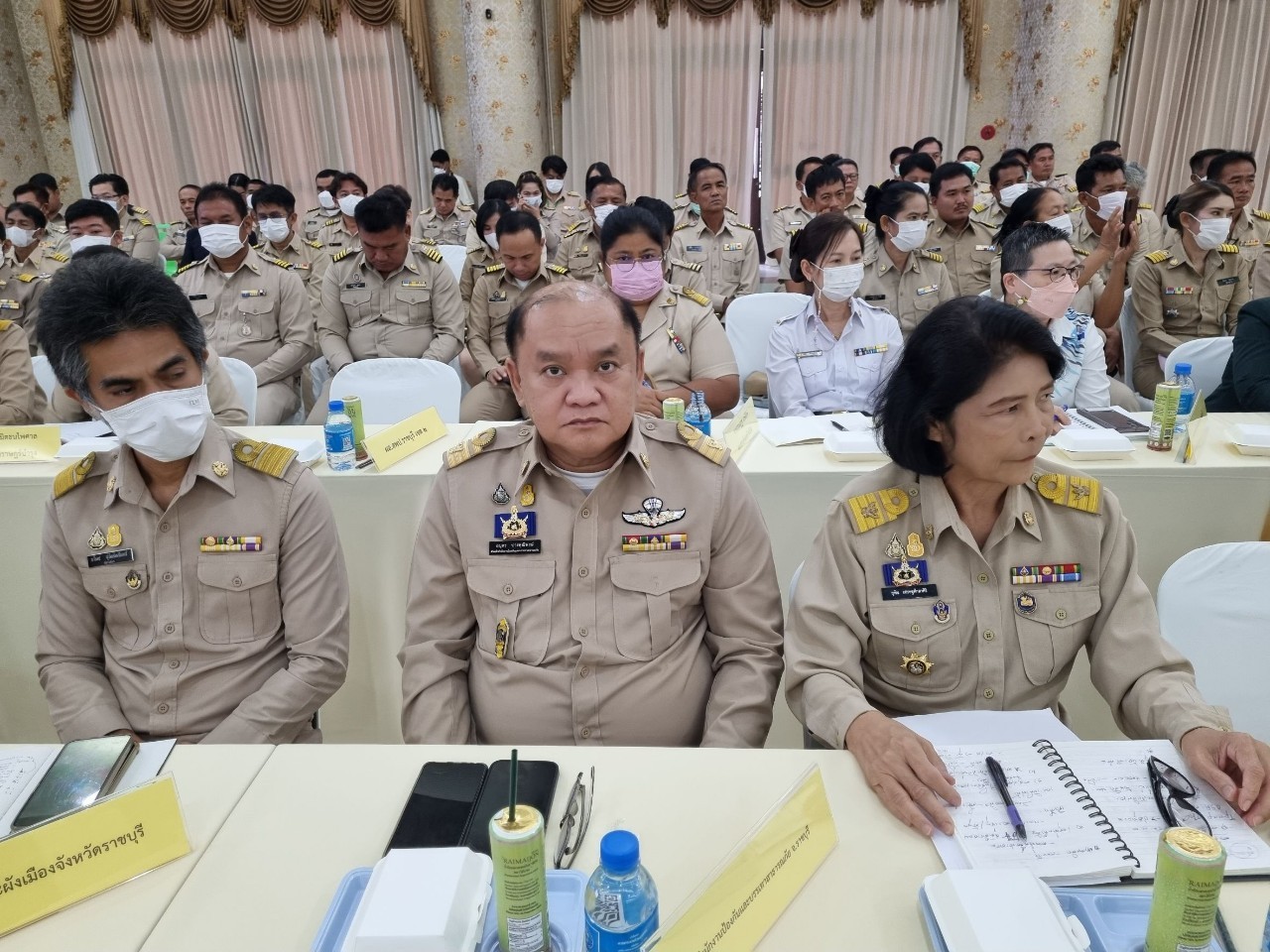 📣 พช.ราชบุรี ร่วมลงพื้นที่มอบนโยบายส่วนราชการ อ.บ้านโป่ง เน้นปัญหาความยากจน ยาเสพติด สถานที่ท่องเที่ยวปลอดภัย