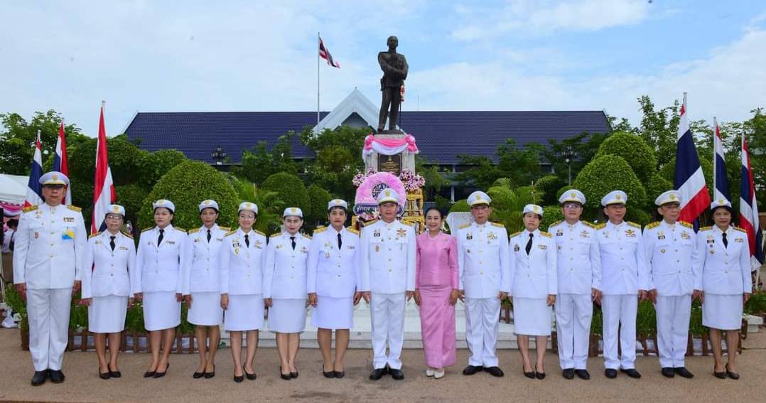 📣ผวจ.ราชบุรี นำข้าราชการในสังกัดวางพวงมาลา และนำพสนิกรน้อมรำลึกในพระมหากรุณาธิคุณ เนื่องในวันคล้ายวันสวรรคต พระบาทสมเด็จพระจุลจอมเกล้าเจ้าอยู่หัว “วันปิยมหาราช” ประจำปี 2566