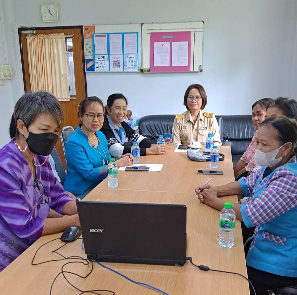 📣พช.ราชบุรี ร่วมรับฟังการประชุม รับการตรวจเยี่ยมหน่วยงานและรับมอบนโยบาย ของนายอนุทิน ชาญวีระกูล รองนายกรัฐมนตรี และรัฐมนตรีว่าการกระทรวงมหาดไทย และรัฐมนตรีช่วยว่าการกระทรวงมหาดไทย ผ่านระบบวีดิทัศน์ทางไกล (Video Conference) และทีวี พช.