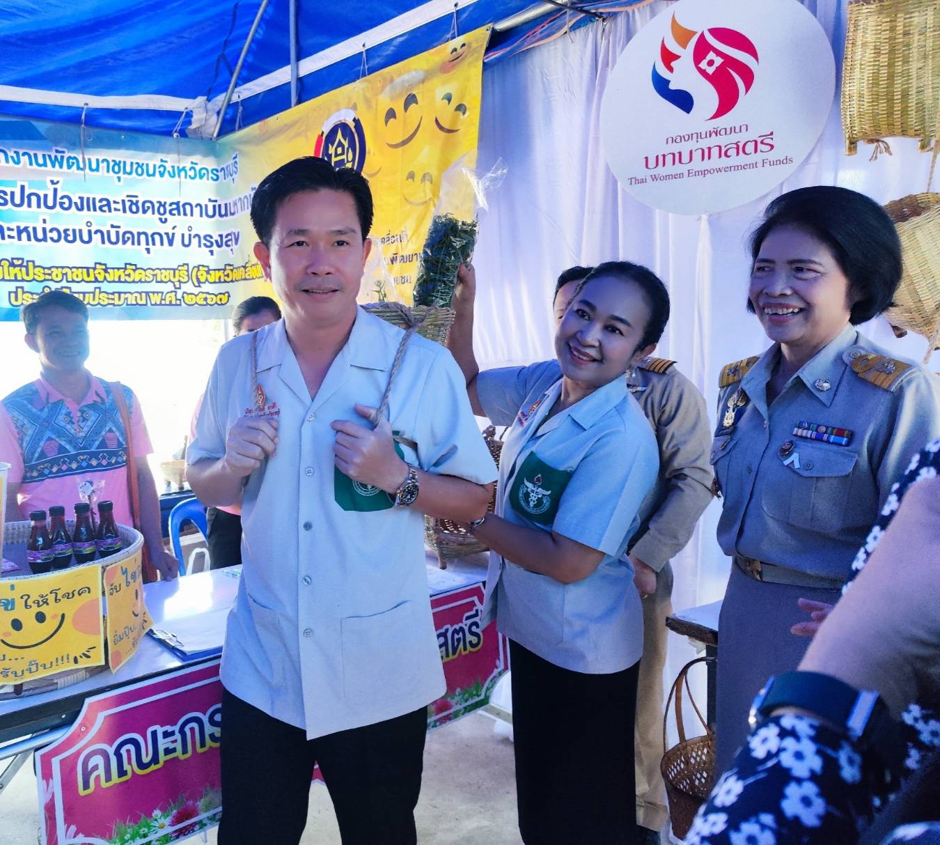 📣 พช.ราชบุรี ร่วมออกหน่วยให้บริการประชาชนภายใต้โครงการจังหวัดเคลื่อนที่ “บำบัดทุกข์บำรุงสุข สร้างรอยยิ้มให้ประชาชนจังหวัดราชบุรี” ร่วมกับโครงการหน่วยแพทย์เคลื่อนที่ พอ.สว.จังหวัดราชบุรี ประจำปี 2567