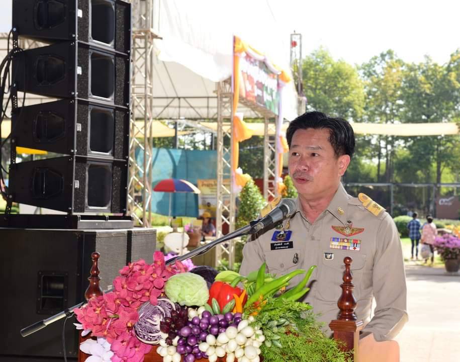 📣พช.ราชบุรี ร่วมต้อนรับ นายพลากร สุวรรณรัฐ องคมนตรี ในการตรวจเยี่ยมและน้อมรำลึกก่อตั้งโครงการศึกษาวิธีการฟื้นฟูที่ดินเสื่อมโทรมเขาชะงุ้มและงานวันดินโลก ปี 2566