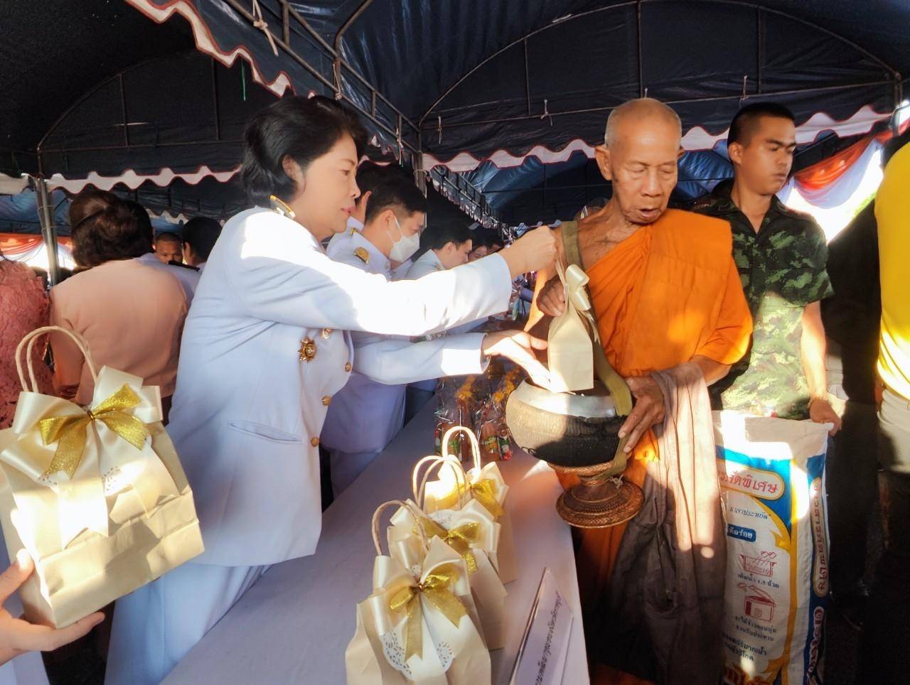 📣 พช.ราชบุรี ร่วมพิธีเจริญพระพุทธมนต์และทำบุญตักบาตรถวายพระกุศลเนื่องในโอกาสวันคล้ายวันประสูติสมเด็จพระเจ้าลูกเธอ เจ้าฟ้าพัชรกิติยาภา นเรนทิราเทพยวดี กรมหลวงราชสาริณีสิริพัชร มหาวัชรราชธิดา 7 ธันวาคม 2566