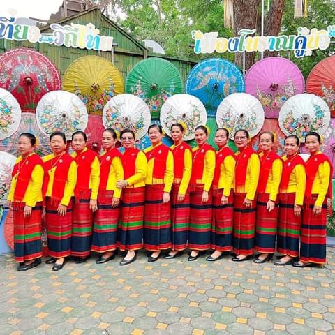 📣 ราชบุรี จัดพิธีมอบประกาศเกียรติคุณ การประกวดผ้า สืบสาน สร้างสรรค์ผ้าลายพระราชทาน “ผ้าลายขิดนารีรัตนราชกัญญา “ ประจำปี 2565 และ ผ้าลายพระราชทาน “ผ้าลายดอกรักราชกัญญา ” ประจำปี 2566