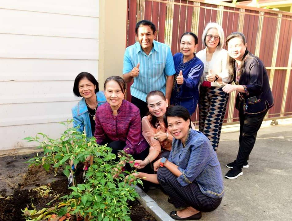 เปิดจวนผู้ว่าราชการจังหวัดราชบุรี  น้อมนำแนวพระราชดำริของสมเด็จพระกนิษฐาธิราชเจ้า กรมสมเด็จพระเทพรัตนราชสุดาฯ สยามบรมราชกุมารี  ขับเคลื่อนโครงการสร้างความมั่นคงทางอาหาร “บ้านนี้มีรัก ปลูกผักกินเอง”ขยายผลสู่ทุกครัวเรือน ลดรายจ่าย เพิ่มรายได้ อย่างยั่งยืน