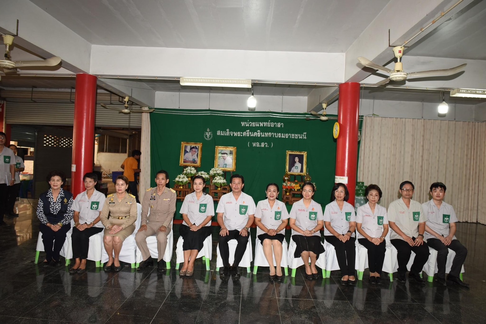 📣 พช.ราชบุรี ร่วมออกหน่วยให้บริการประชาชนภายใต้โครงการจังหวัดเคลื่อนที่ “บำบัดทุกข์บำรุงสุข สร้างรอยยิ้มให้ประชาชนจังหวัดราชบุรี” ร่วมกับโครงการหน่วยแพทย์เคลื่อนที่ พอ.สว.จังหวัดราชบุรี ประจำปี 2567