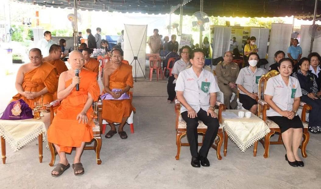 📣 พช.ราชบุรี ร่วมออกหน่วยให้บริการประชาชนภายใต้โครงการจังหวัดเคลื่อนที่ “บำบัดทุกข์บำรุงสุข สร้างรอยยิ้มให้ประชาชนจังหวัดราชบุรี” ร่วมกับโครงการหน่วยแพทย์เคลื่อนที่ พอ.สว.จังหวัดราชบุรี ประจำปี 2567 ครั้งที่ 4