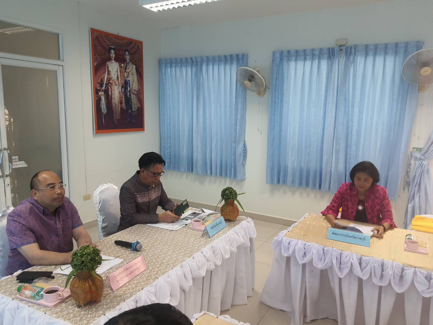 📣 พช. ราชบุรี ลงพื้นที่ตรวจเยี่ยมและให้กำลังใจ สนับสนุนและติดตาม ผลการดำเนินการตามนโยบายของรัฐบาล ภารกิจสำคัญของกระทรวงมหาดไทย และจังหวัดราชบุรี เกิดการบูรณาการร่วมคิดร่วมทำสรรสร้างสิ่งดีให้เกิดขึ้น “Change for good”