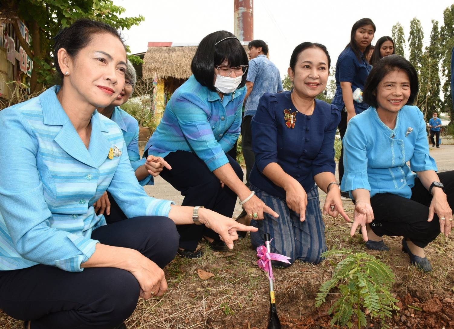 📣 พช.ราชบุรี KICK OFF ขับเคลื่อนโครงการ “ทางนี้มีผล ผู้คนรักกัน ถนนกินได้ 1,073 เส้นทาง เฉลิมพระเกียรติพระบาทสมเด็จพระเจ้าอยู่หัว เนื่องในโอกาสมหามงคลเฉลิมพระชนมพรรษา 6 รอบ 28 กรกฎาคม 2567”
