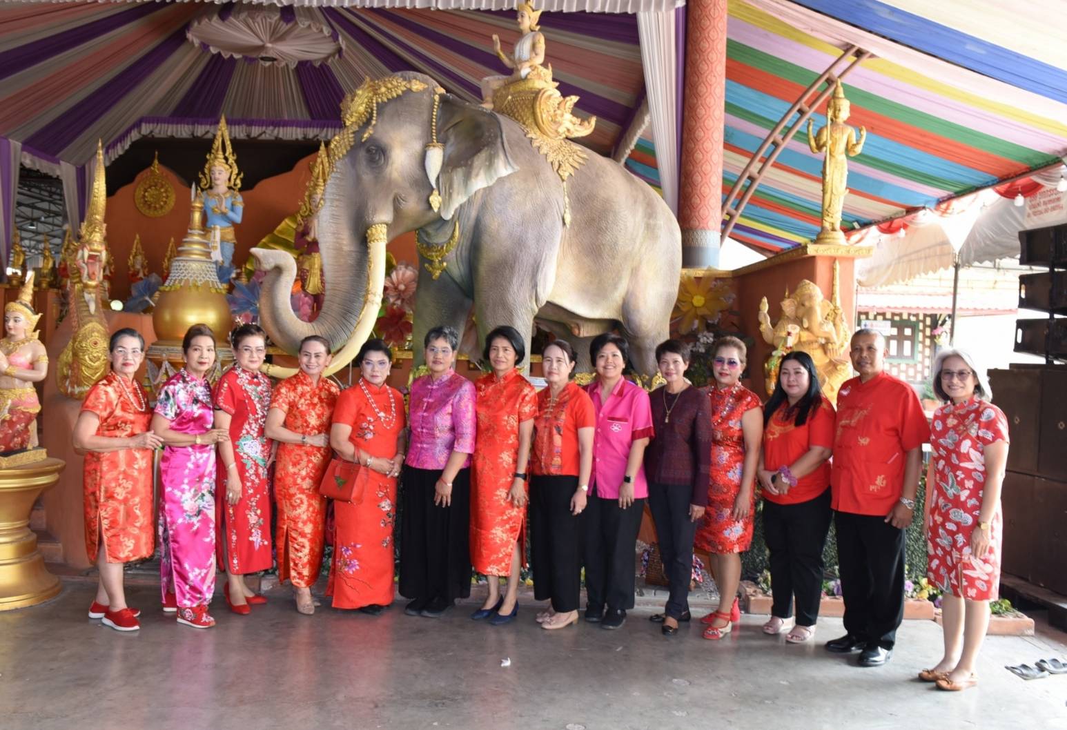 📣 พช. ราชบุรี เข้าร่วมพิธีเปิดงานประเพณีแห่พระทางน้ำ วัดปราสาทสิทธิ์ อำเภอดำเนินสะดวก จังหวัดราชบุรี ประจำปี 2567