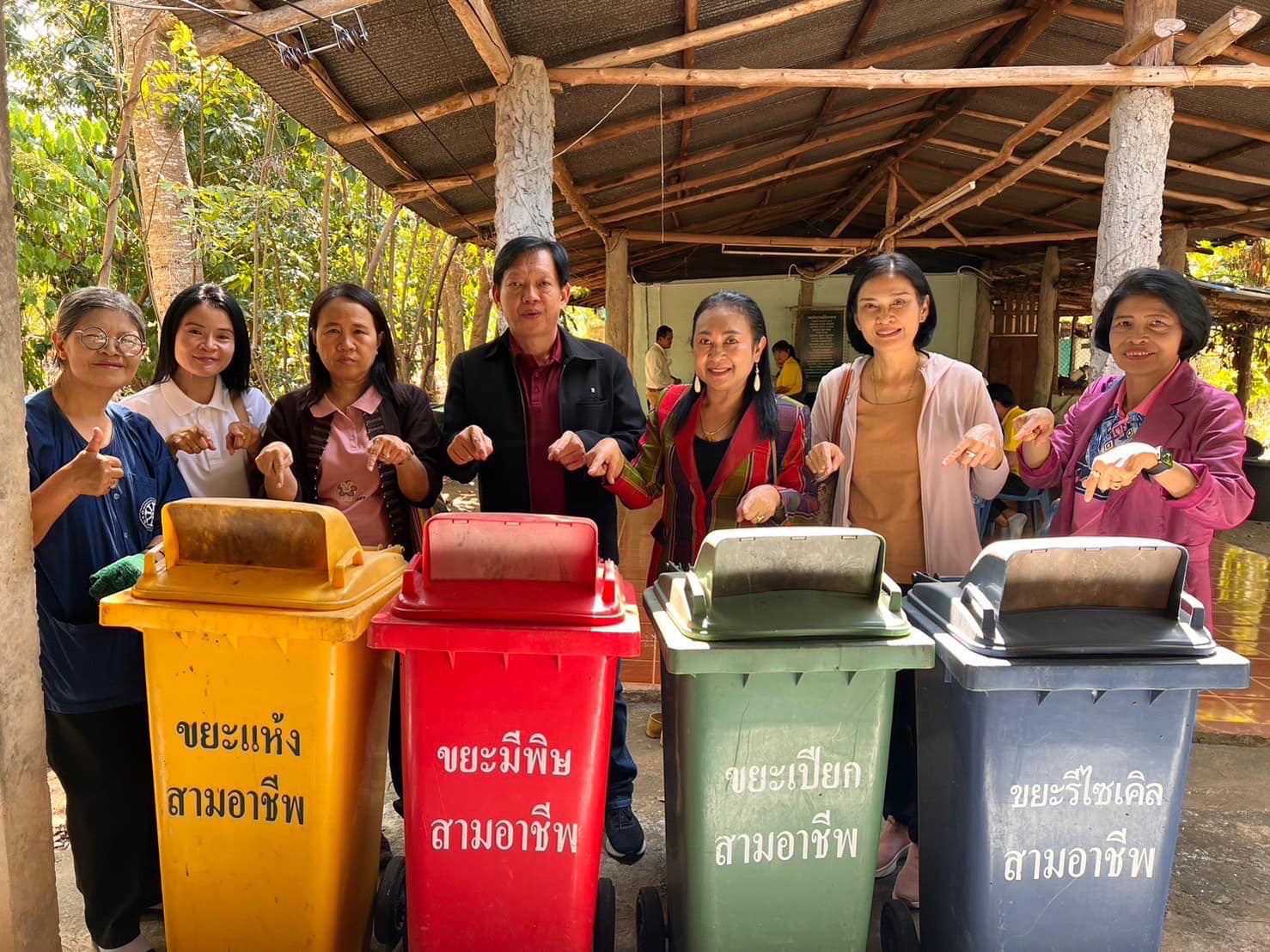 📣 มมท. ราชบุรี เข้าร่วมโครงการสัมมนาและศึกษาดูงานเพื่อเพิ่มประสิทธิภาพในการปฏิบัติงาน ตามพระดำริฯ ต่อยอดกิจกรรมบ้านนี้มีรัก ปลูกผักกินเอง และ ทางนี้มีผลผู้คนรักกัน ณ.จังหวัดน่าน