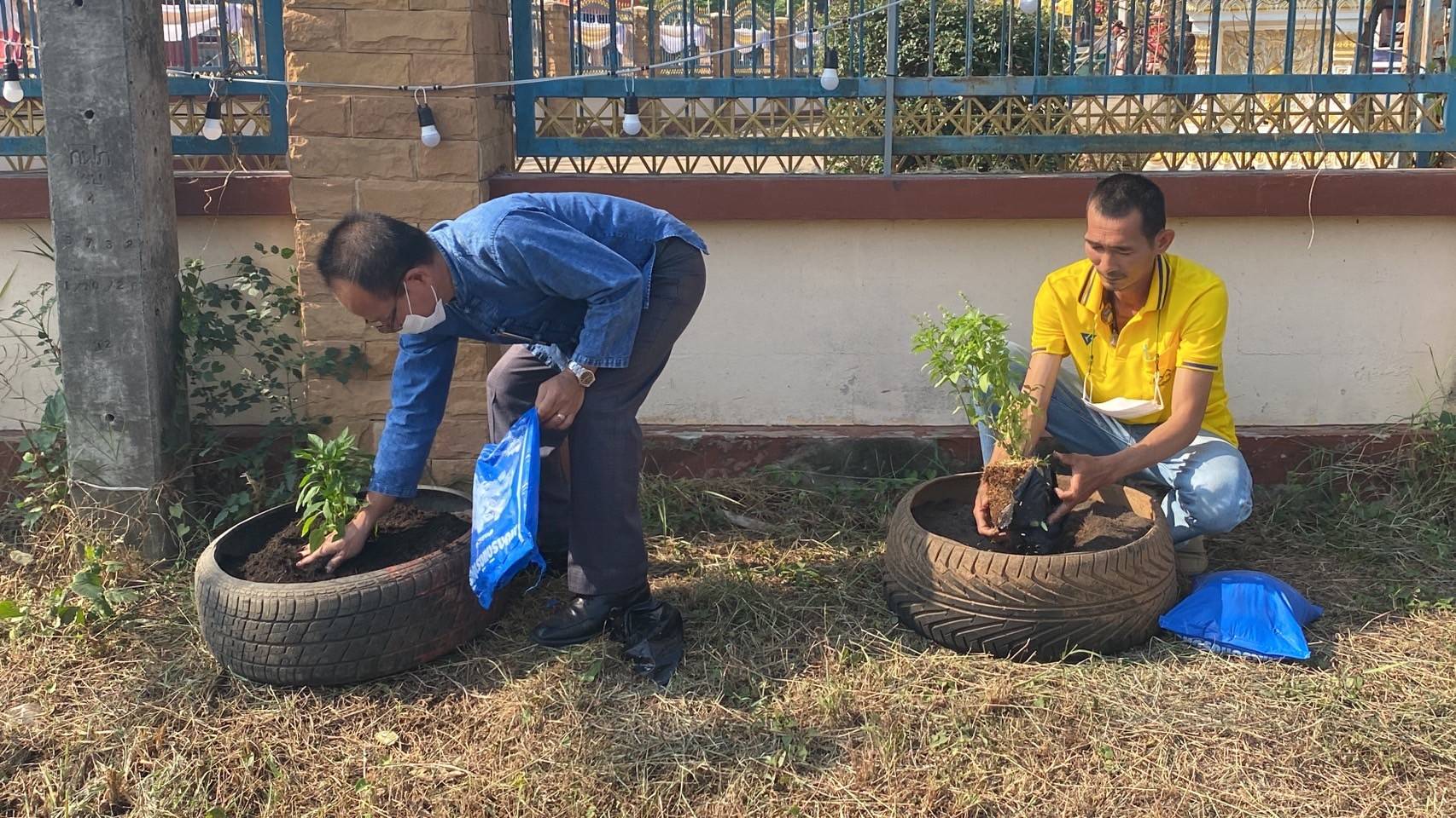 สำนักพัฒนาชุมชนอำเภอปากท่อ จัดกิจกรรม kickoff โครงการทางนี้มีผลผู้คนรักกัน ถนนกินได้ 1,073 เส้นทาง เฉลิมพระเกียรติพระบาทสมเด็จพระเจ้าอยู่หัว เนื่องในโอกาสมหามงคลเฉลิมพระชนมพรรษา 6 รอบ 28 กรกฎาคม 2567