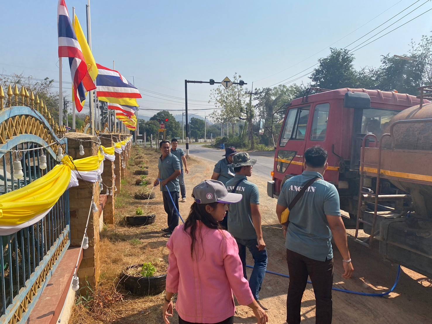 สำนักพัฒนาชุมชนอำเภอปากท่อ จัดกิจกรรม kickoff โครงการทางนี้มีผลผู้คนรักกัน ถนนกินได้ 1,073 เส้นทาง เฉลิมพระเกียรติพระบาทสมเด็จพระเจ้าอยู่หัว เนื่องในโอกาสมหามงคลเฉลิมพระชนมพรรษา 6 รอบ 28 กรกฎาคม 2567