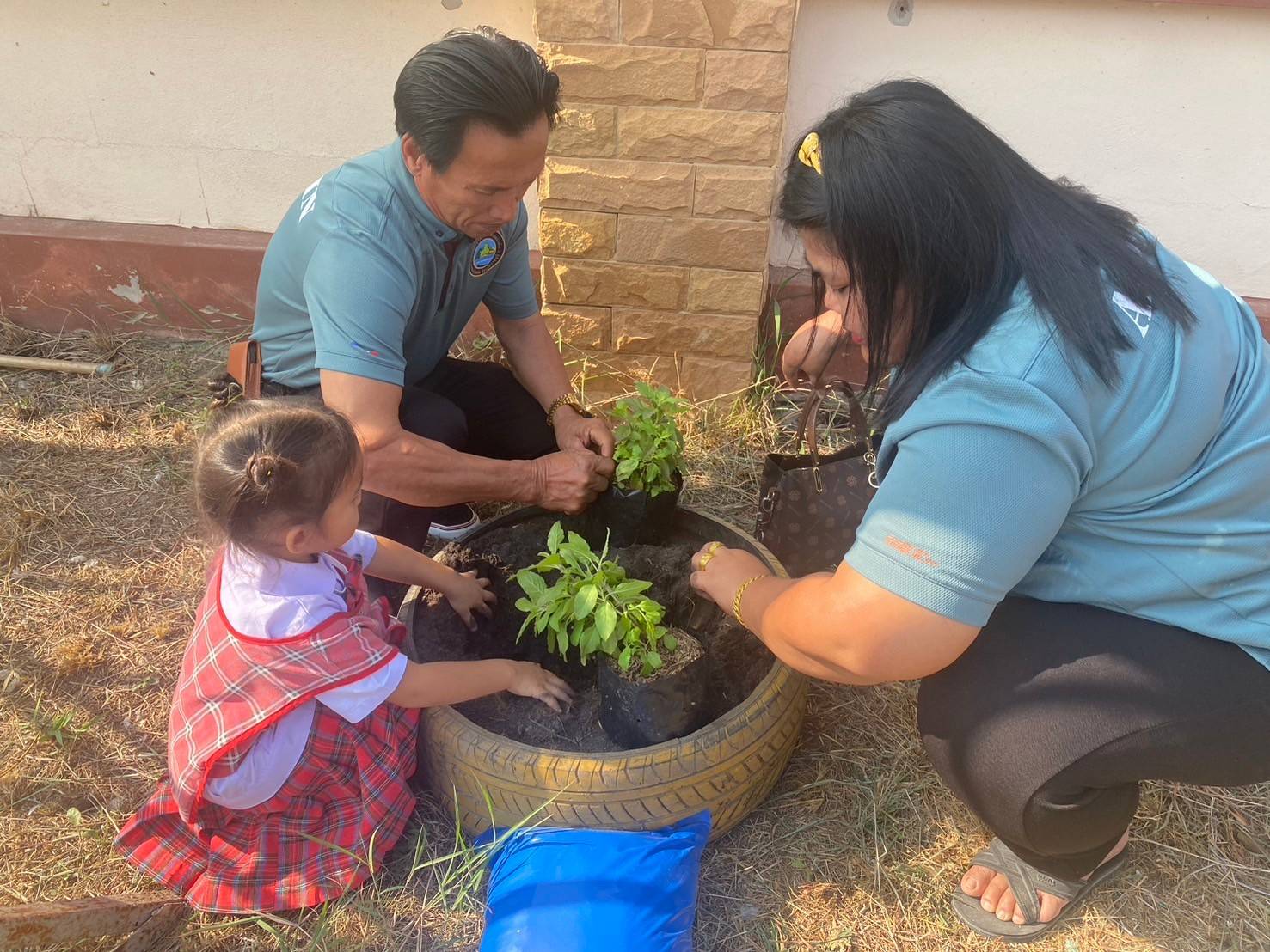 สำนักพัฒนาชุมชนอำเภอปากท่อ จัดกิจกรรม kickoff โครงการทางนี้มีผลผู้คนรักกัน ถนนกินได้ 1,073 เส้นทาง เฉลิมพระเกียรติพระบาทสมเด็จพระเจ้าอยู่หัว เนื่องในโอกาสมหามงคลเฉลิมพระชนมพรรษา 6 รอบ 28 กรกฎาคม 2567