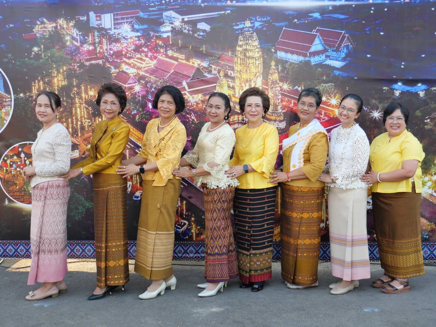 📣 พช.ราชบุรี ร่วมพิธีเปิดโครงการสีสันแห่งแสงทวารวดี ศรีรัตนมหาธาตุ ราชบุรี ห่มผ้าพระมหาธาตุ เวียนเทียน เนื่องในเทศกาลวันสำคัญทางพระพุทธศาสนา วันมาฆบูชา ประจำปี พ.ศ. 2567