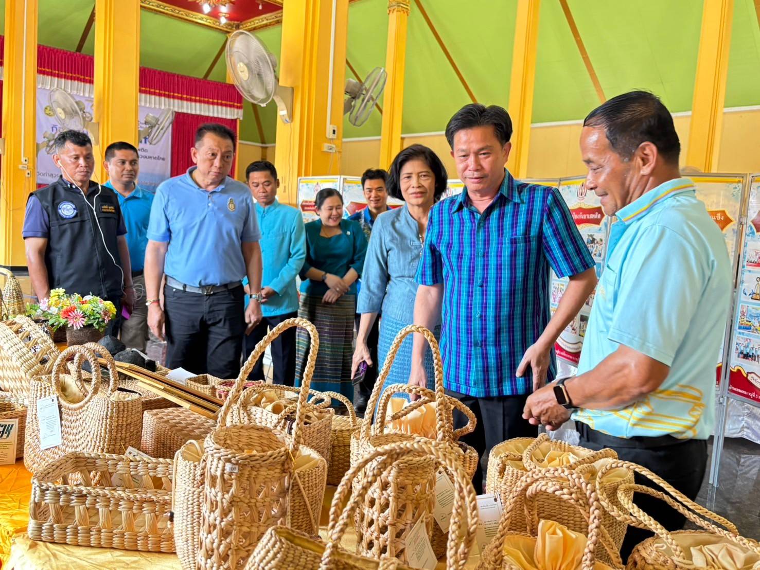 📣 พช.ราชบุรี จัดกิจกรรม Kick Off หมู่บ้านป้องกันและแก้ไขปัญหายาเสพติด โดยกองทุนแม่ของแผ่นดิน ตามนโยบายกระทรวงมหาดไทย