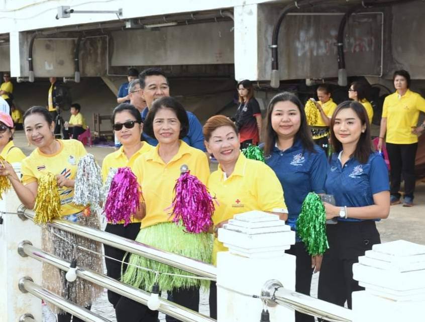 📣 พช.ราชบุรี ร่วมเชียร์และให้กำลังใจผู้ว่าฯราชบุรี และเจ้ากรมการทหารช่าง ในกิจกรรมว่ายน้ำข้ามแม่น้ำแม่กลอง สร้างสีสันช่วงราชบุรีเกมส์