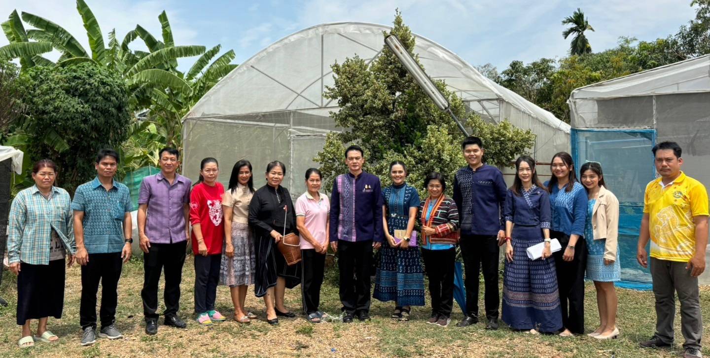 📣 พช.ราชบุรี นายอาทร พิมชะนก ผู้ตรวจราชการกรมการพัฒนาชุมชน ลงพื้นที่ ตรวจติดตามสนับสนุนการขับเคลื่อนงานที่สำคัญตามนโยบายของรัฐบาล ข้อสั่งการของกระทรวงมหาดไทย และภารกิจกรมการพัฒนาชุมชน