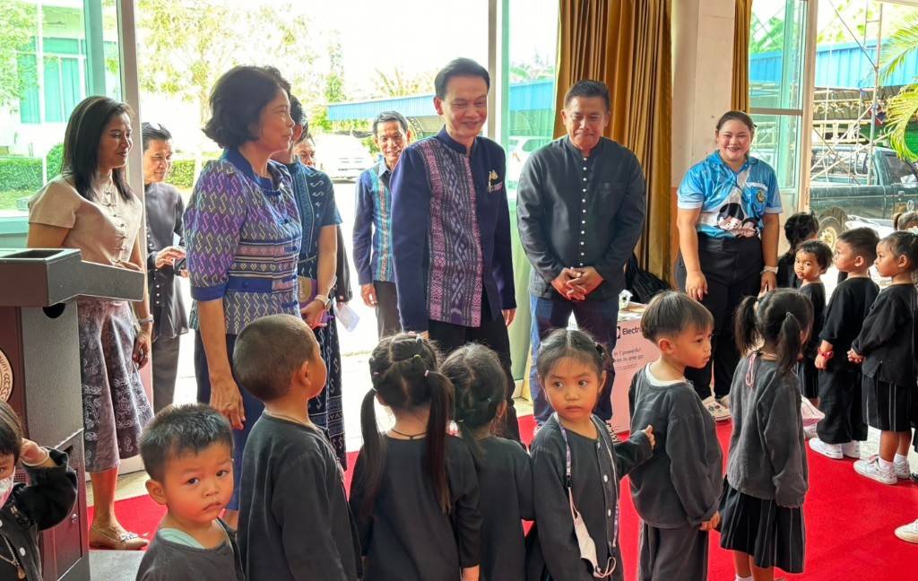 📣 พช.ราชบุรี นายอาทร พิมชะนก ผู้ตรวจราชการกรมการพัฒนาชุมชน ลงพื้นที่ ตรวจติดตามสนับสนุนการขับเคลื่อนงานที่สำคัญตามนโยบายของรัฐบาล ข้อสั่งการของกระทรวงมหาดไทย และภารกิจกรมการพัฒนาชุมชน