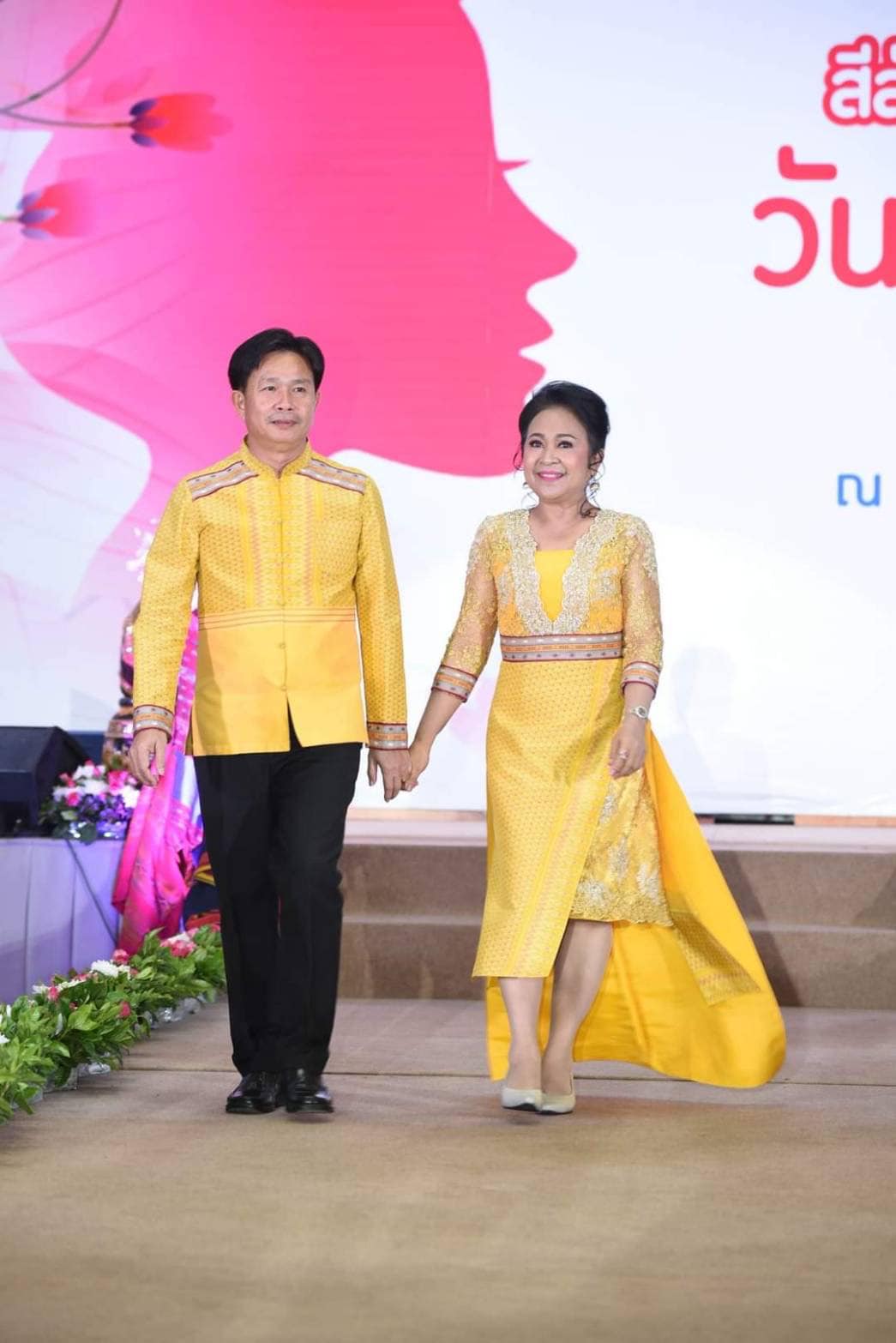 พช.ราชบุรี จัดยิ่งใหญ่  GALA NIGHT สีสันแพรวพรรณ ผ้าไทยใส่ให้สนุก เนื่องในวันสตรีสากล ประจำปี 2567