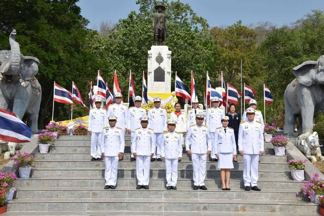 📣 พช.ราชบุรี เข้าร่วมพิธีถวายสักการะเนื่องในวันพระบาทสมเด็จพระพุทธยอดฟ้าจุฬาโลกมหาราช และวันที่ระลึกมหาจักรีบรมราชวงศ์ ประจำปี 2567