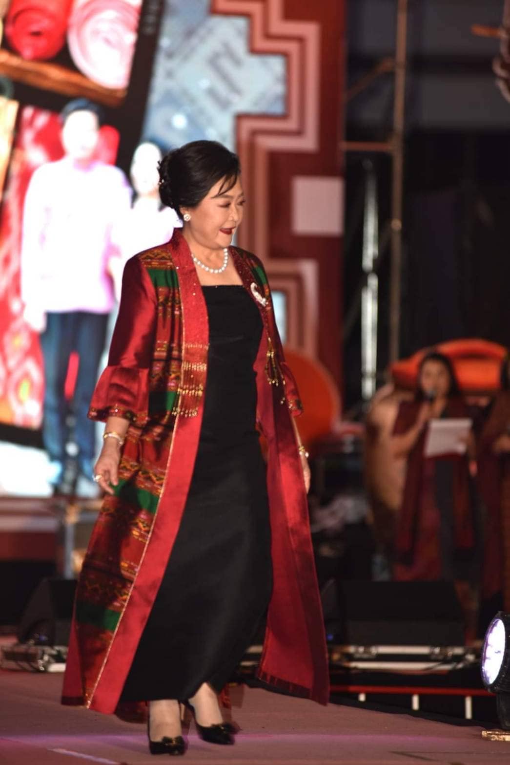 📣 พช.ราชบุรี /จ.ราชบุรี จัดยิ่งใหญ่ เดินแบบผ้าไทยใส่ให้สนุก “ภูษาศิลป์ ถิ่นผ้าราชบุรี ” ในงานท่องเที่ยวราชบุรี ของดีเมืองโอ่งและงานกาชาดประจำปี 2567