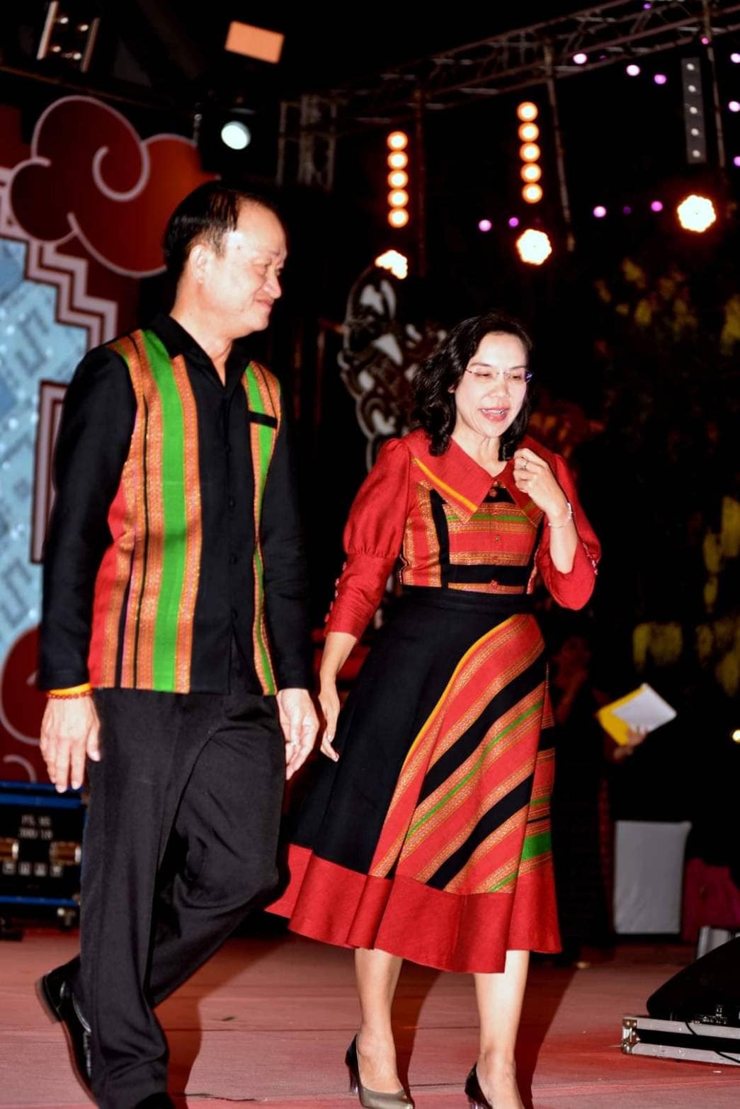 📣 พช.ราชบุรี /จ.ราชบุรี จัดยิ่งใหญ่ เดินแบบผ้าไทยใส่ให้สนุก “ภูษาศิลป์ ถิ่นผ้าราชบุรี ” ในงานท่องเที่ยวราชบุรี ของดีเมืองโอ่งและงานกาชาดประจำปี 2567