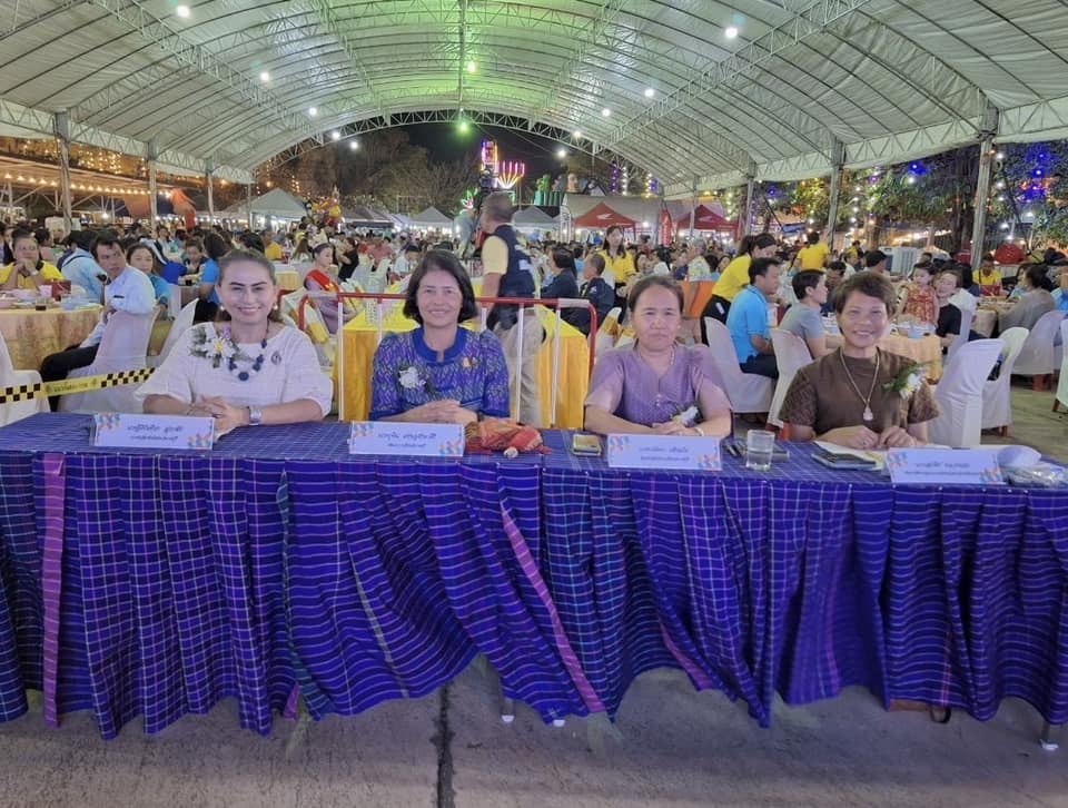 🥭 พช.ราชบุรี ร่วมเป็นคณะกรรมการตัดสินการประกวดธิดามะม่วง ในงาน”วันมะม่วงและของดีอำเภอปากท่อ ครั้งที่ 25 ประจำปี 2567″ 🥭