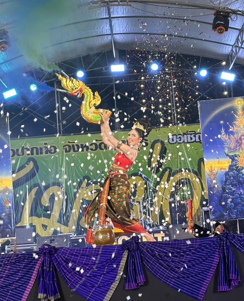 🥭 พช.ราชบุรี ร่วมเป็นคณะกรรมการตัดสินการประกวดธิดามะม่วง ในงาน”วันมะม่วงและของดีอำเภอปากท่อ ครั้งที่ 25 ประจำปี 2567″ 🥭