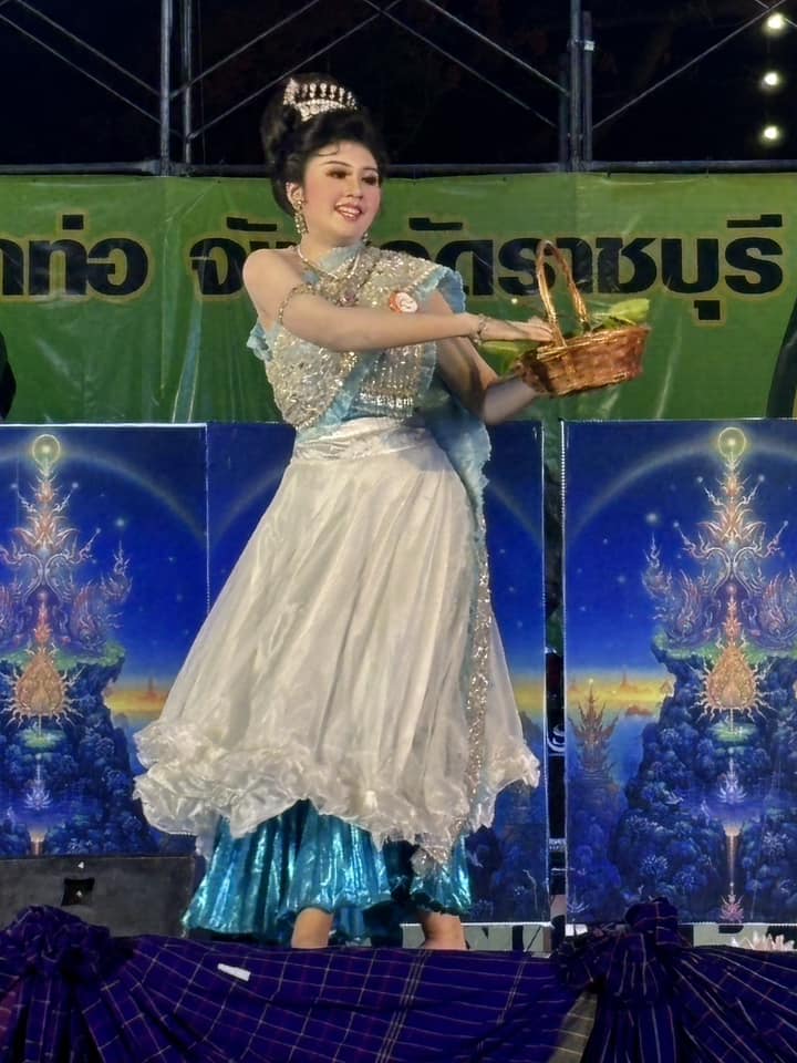 🥭 พช.ราชบุรี ร่วมเป็นคณะกรรมการตัดสินการประกวดธิดามะม่วง ในงาน”วันมะม่วงและของดีอำเภอปากท่อ ครั้งที่ 25 ประจำปี 2567″ 🥭