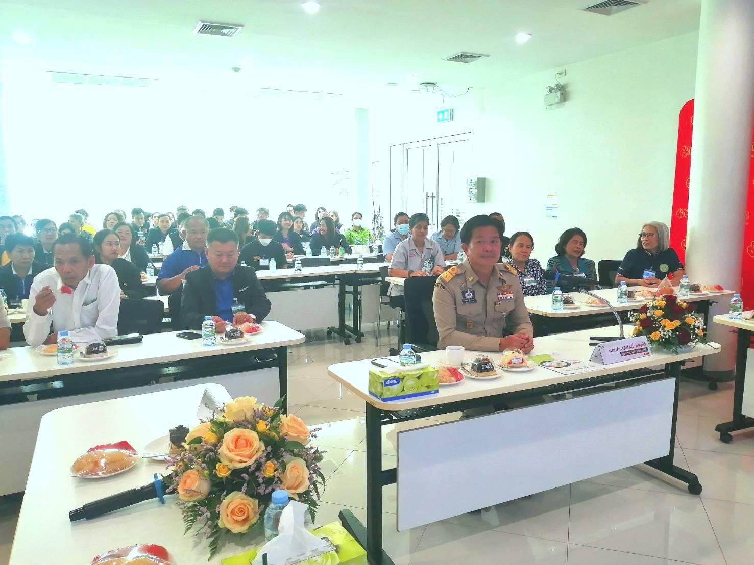 📣 พช.ราชบุรี ร่วมตรวจเยี่ยมสถานประกอบกิจการ ณ บริษัทไทยเพรซิเดนท์ฟูดส์ จำกัด (มหาชน)