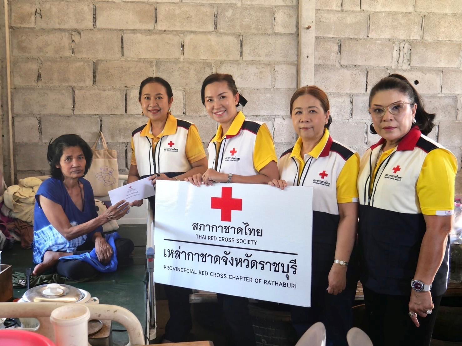 📣พช.ดำเนินสะดวก ลงพื้นที่เยี่ยมบ้านครัวเรือนยากจน TPMAP และ Thai QM เพื่อขจัดความยากจนและพัฒนาคนทุกช่วงวัยอย่างยั่งยืนตามหลักปรัชญาของเศรษฐกิจพอเพียง พื้นที่อำเภอดำเนินสะดวก