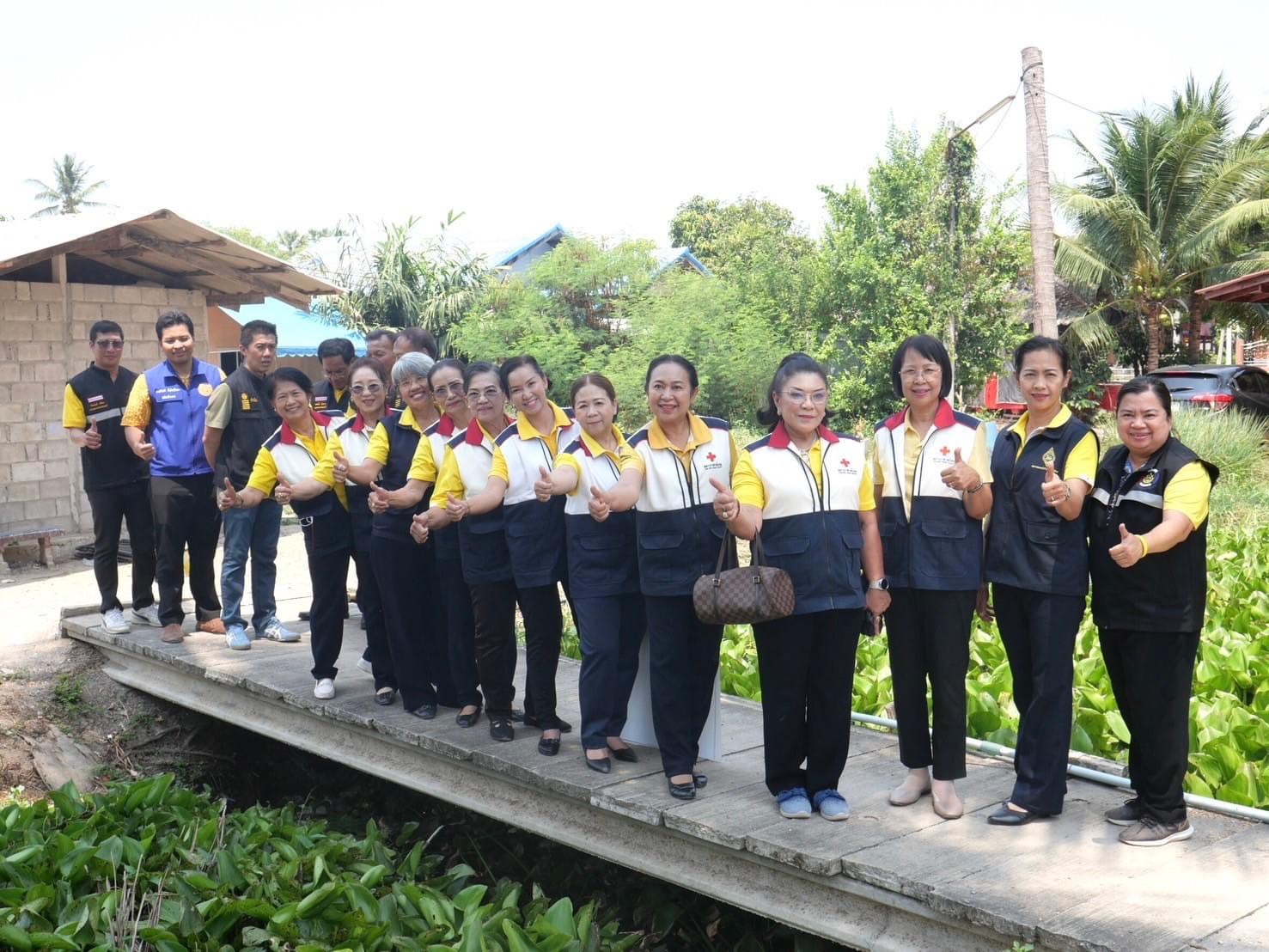 📣พช.ดำเนินสะดวก ลงพื้นที่เยี่ยมบ้านครัวเรือนยากจน TPMAP และ Thai QM เพื่อขจัดความยากจนและพัฒนาคนทุกช่วงวัยอย่างยั่งยืนตามหลักปรัชญาของเศรษฐกิจพอเพียง พื้นที่อำเภอดำเนินสะดวก